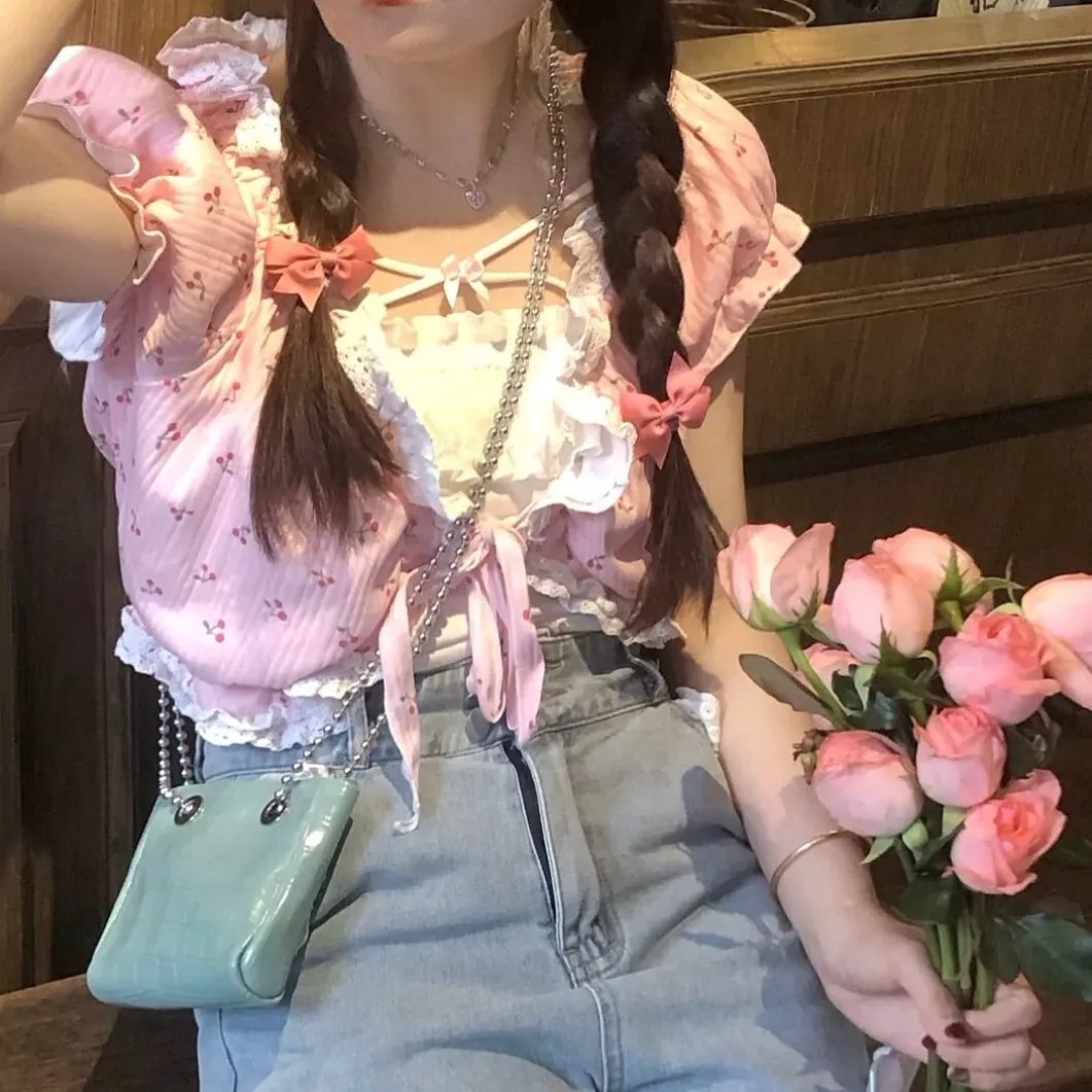 芒果和红色轮椅